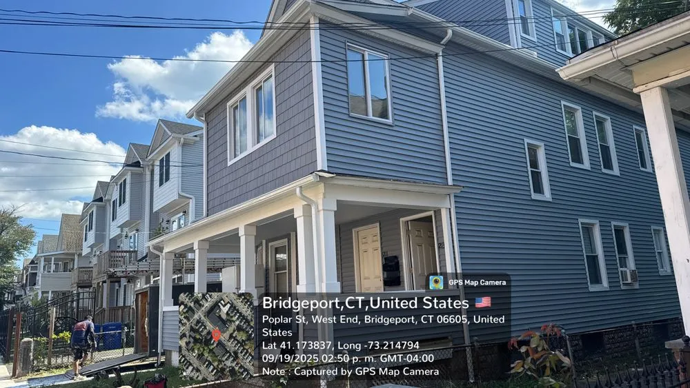 Slide of Santo Roofing & Siding