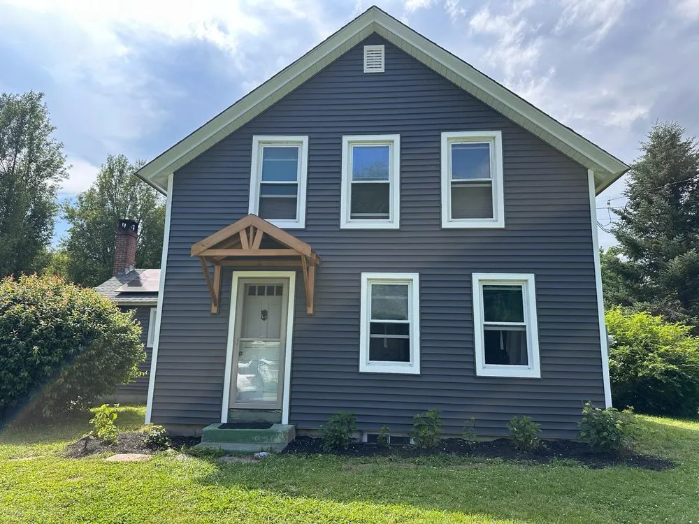 Slide of Santo Roofing & Siding