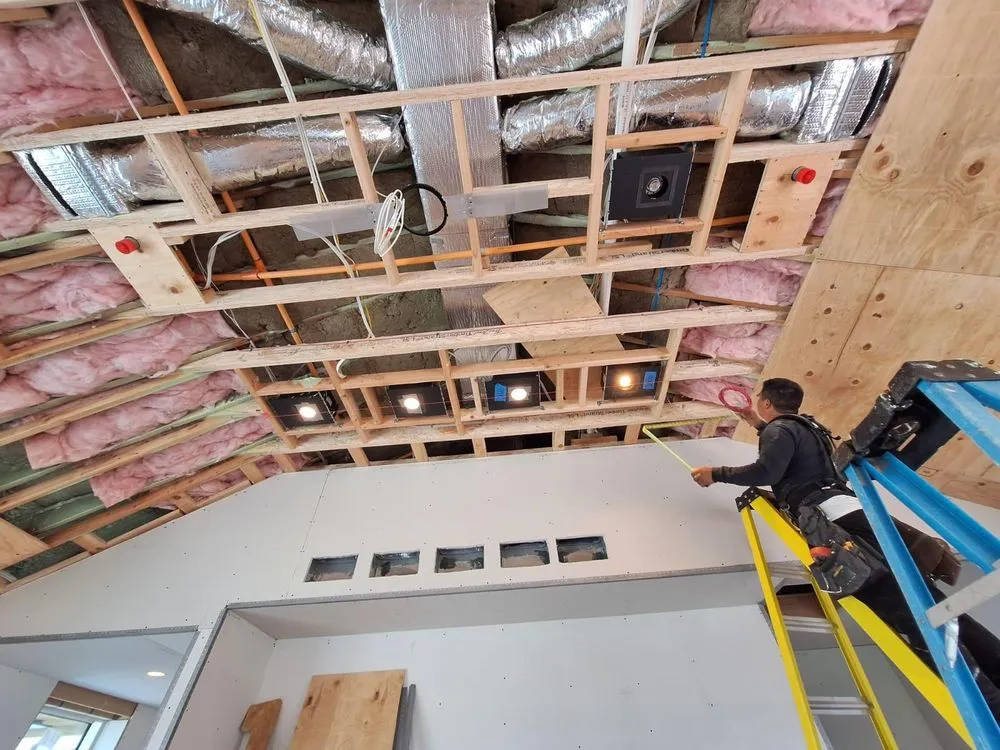 Slide of Santos Cedar Construction