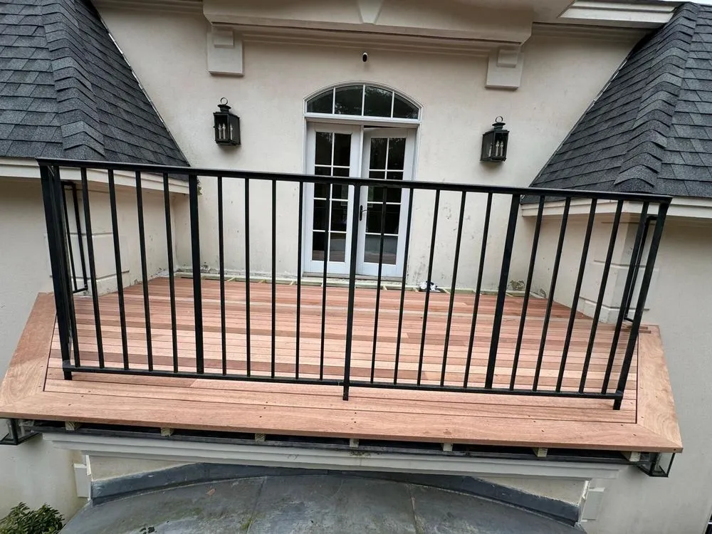 Slide of Santos Cedar Construction