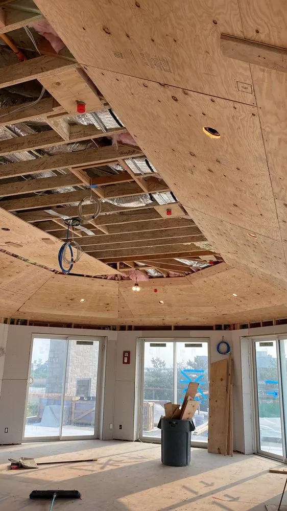 Slide of Santos Cedar Construction