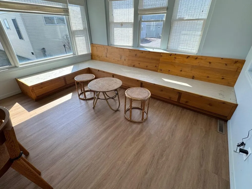 Slide of Santos Cedar Construction