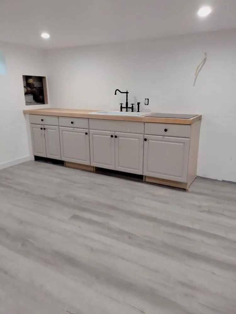 Slide of Santos Cedar Construction