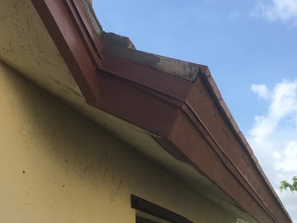 Slide of Sapienza Roofing