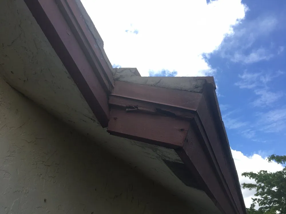 Slide of Sapienza Roofing