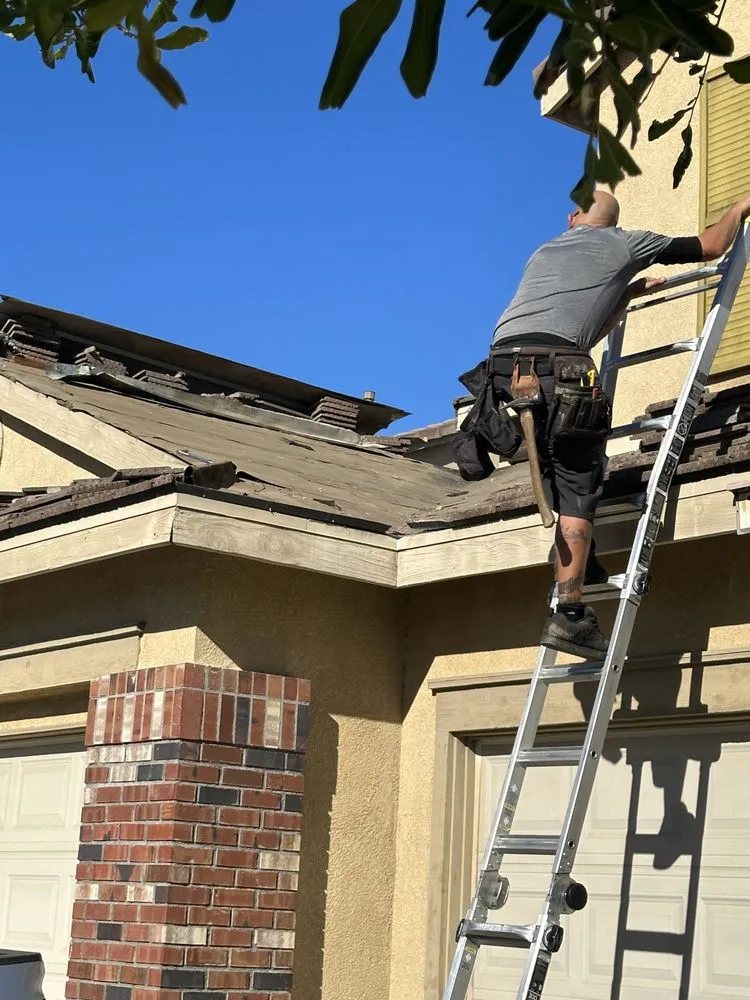 Slide of Sapphire Roofing