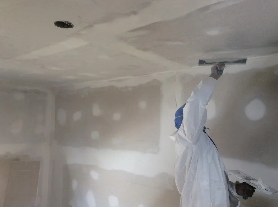 Slide of Sara Construction