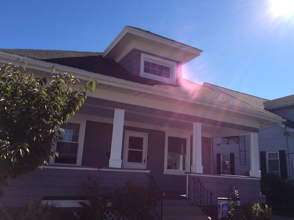 Slide of Sara Construction