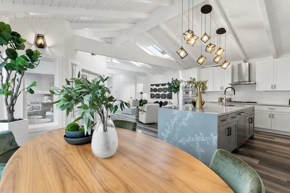 Slide of Saraay Remodeling