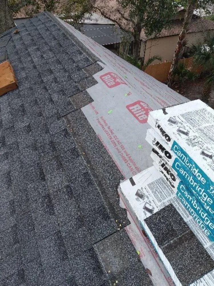 Slide of Saranovic & sons roofing