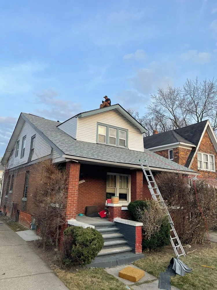 Slide of Sargento Construction