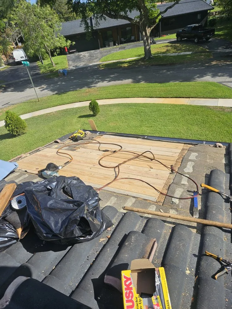 Slide of Sarmiento Roofing Services