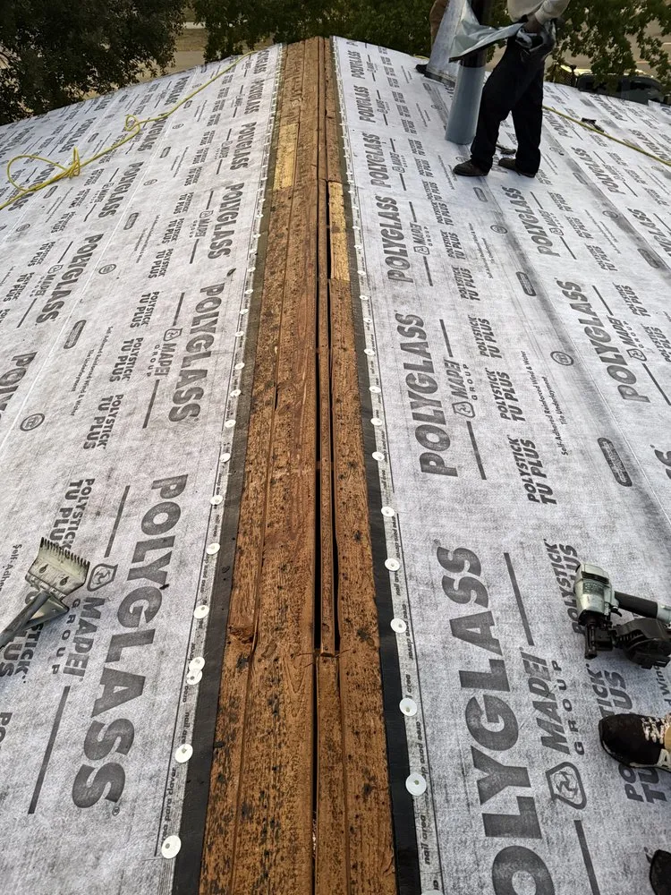 Slide of Sarmiento Roofing Services