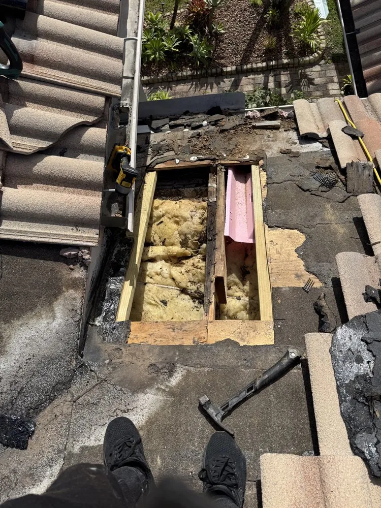 Slide of Sarmiento Roofing Services