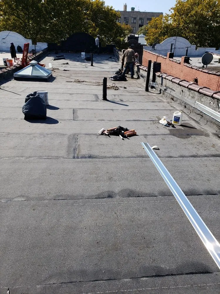 Slide of SAS -Z Contracting