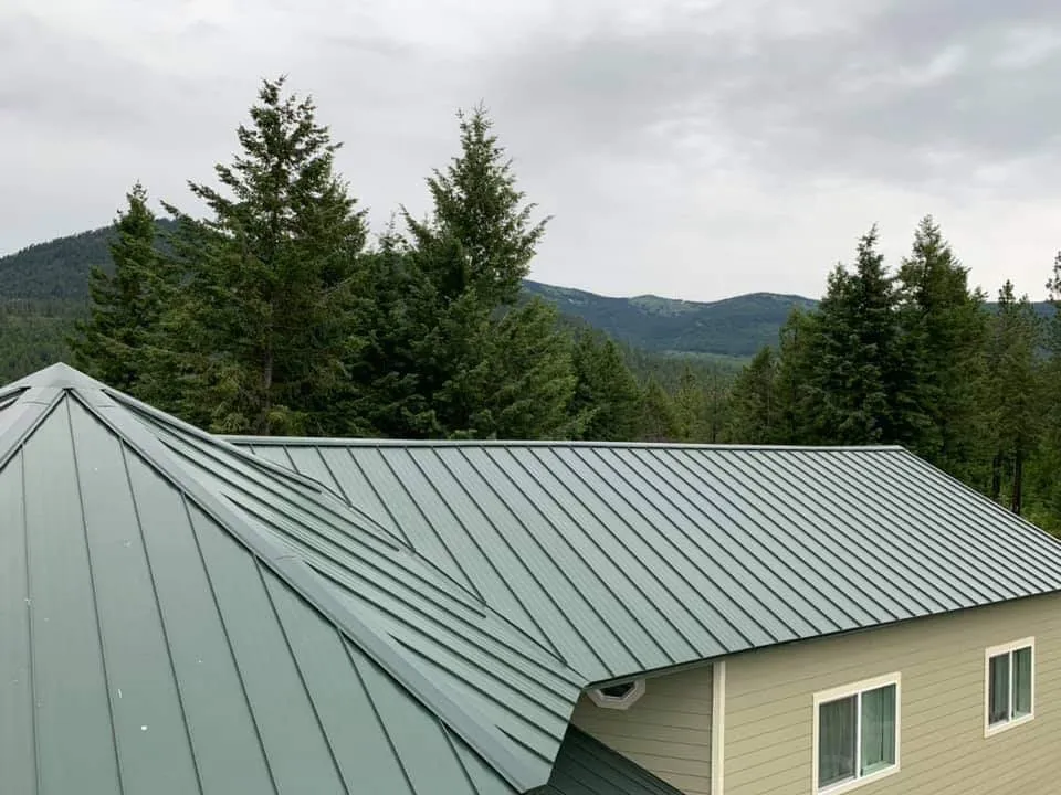 Slide of Sasquatch Builders