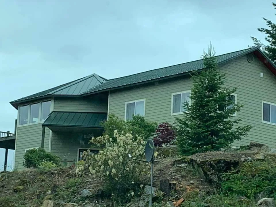 Slide of Sasquatch Builders