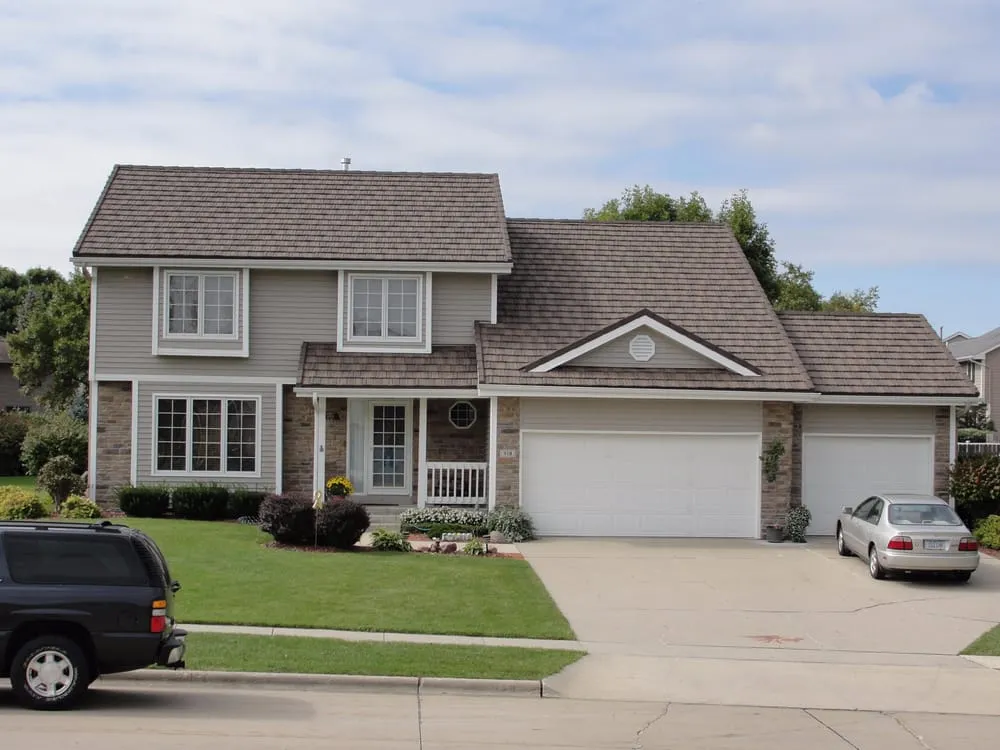 Reliable residential roofing service experts serving Rutland, IA - Satern Exteriors