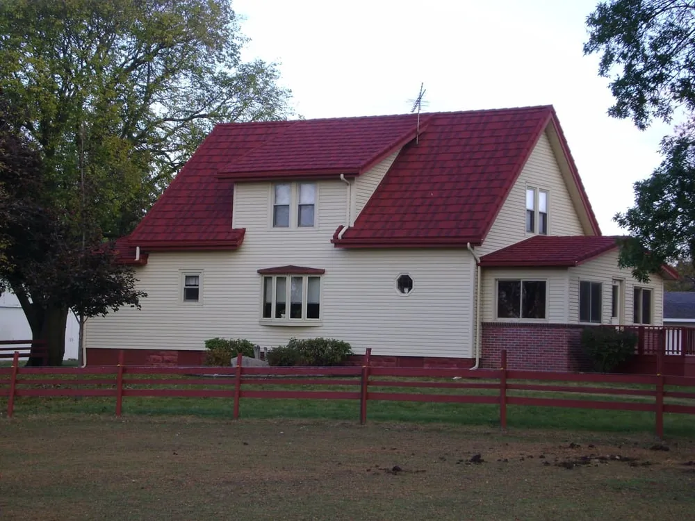 Top-rated shingle roofing service for fast service in Rutland, IA by Satern Exteriors