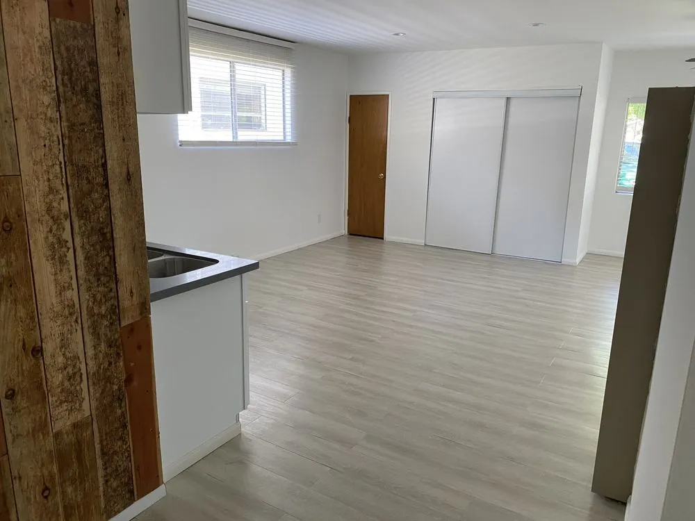 Slide of Saunders Construction Renovation