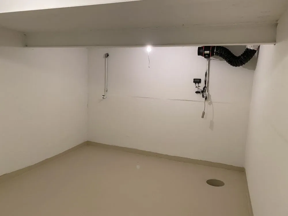 Slide of Saunders Construction Renovation