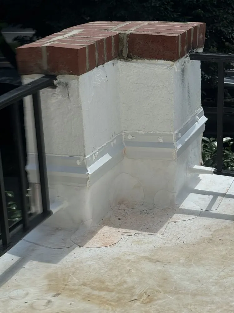 Slide of Saunders Roofing