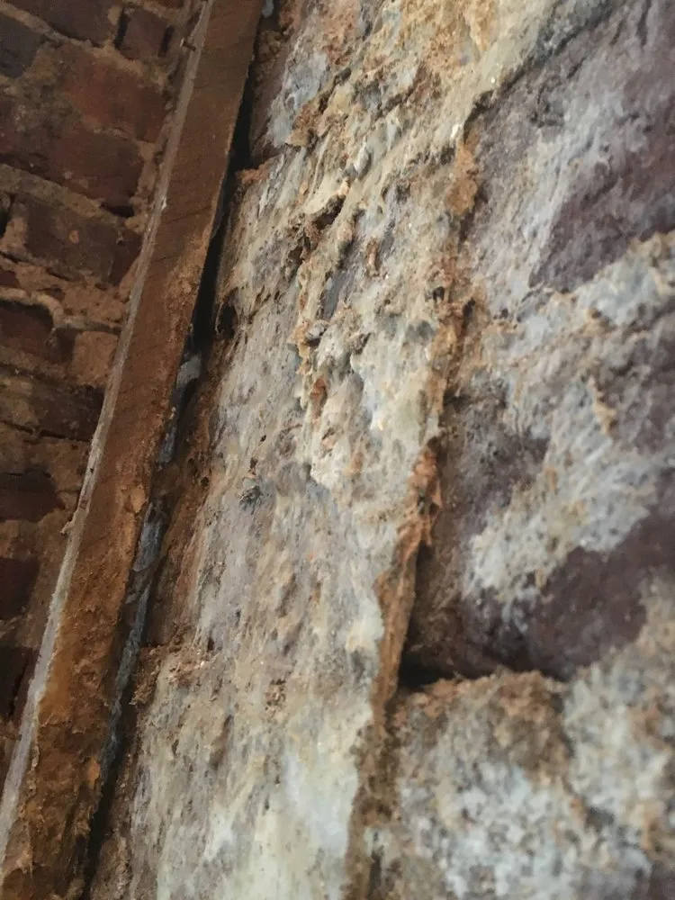 Slide of Saunders Roofing