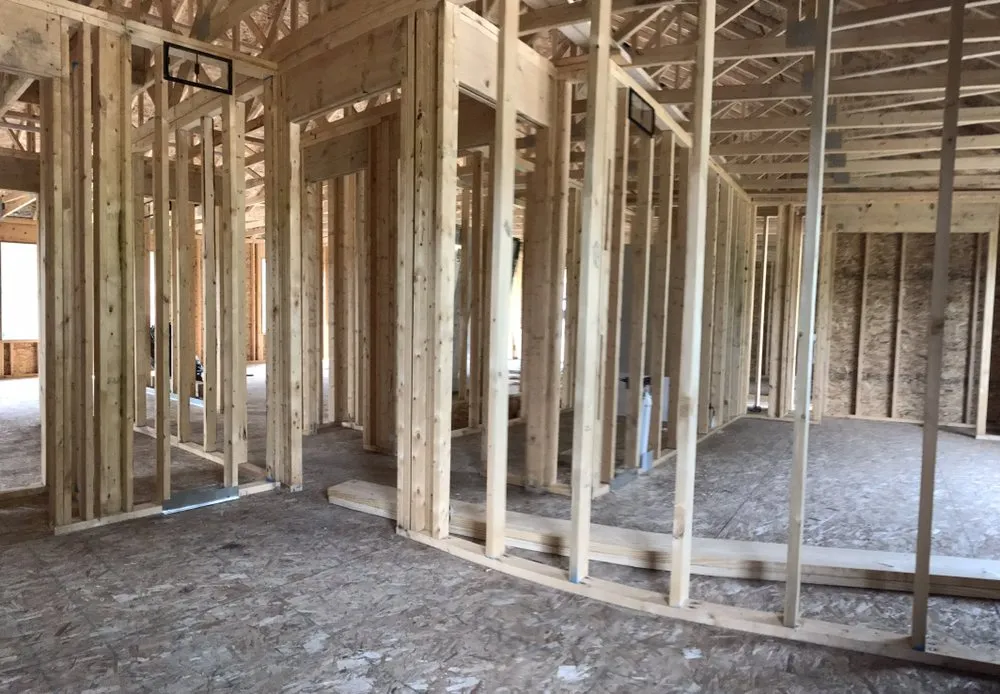 Slide of Saylor Builders