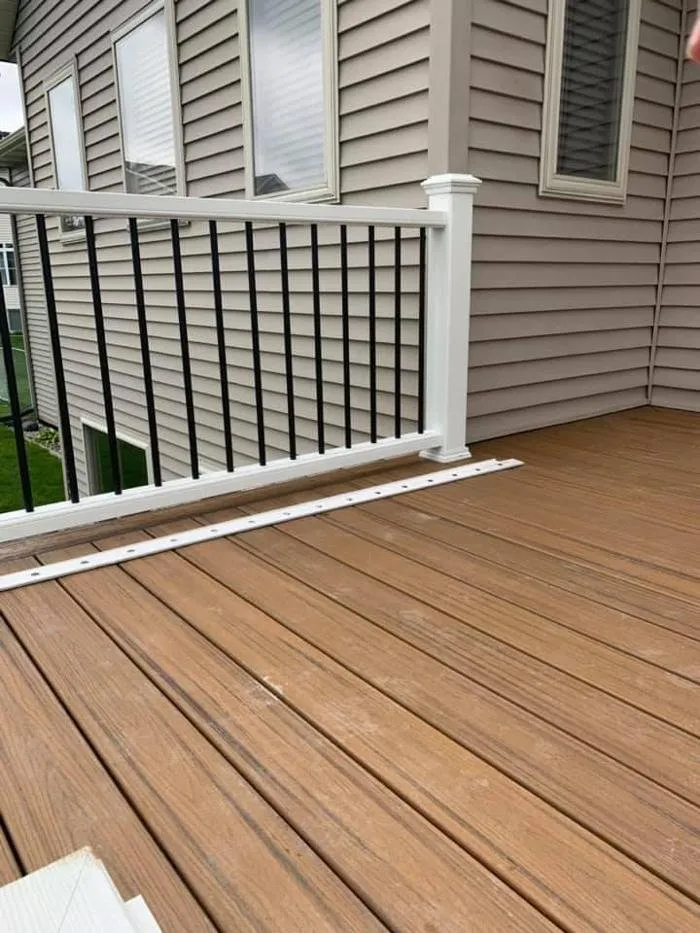 Slide of Saylor Builders