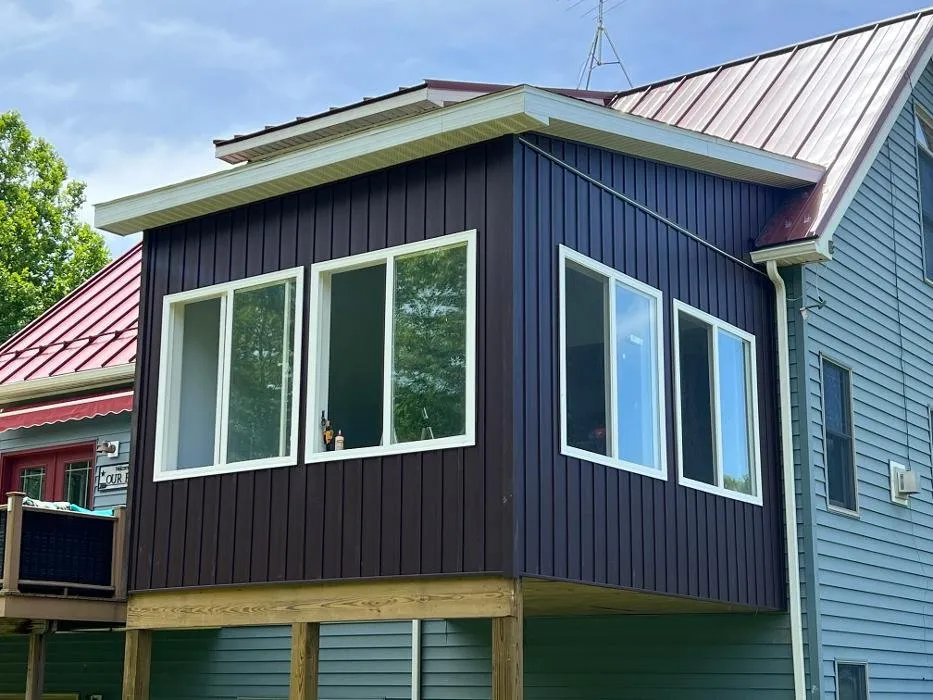 Slide of Saylor Builders