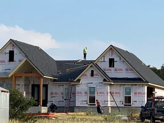 SB Roofing & Construction Logo