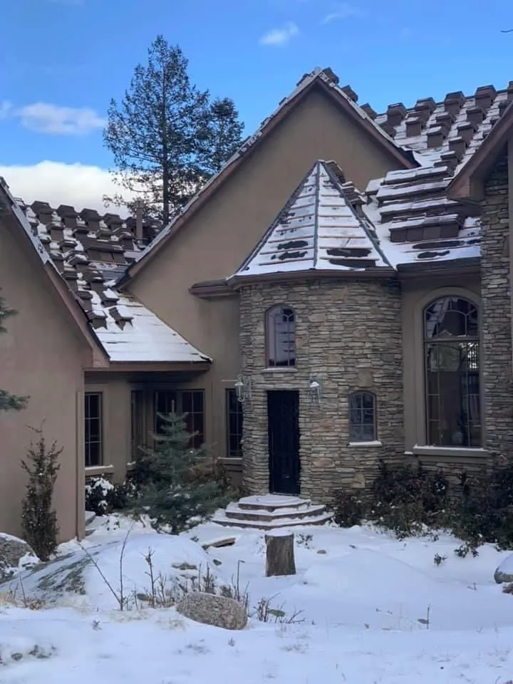 Slide of S&B Roofing