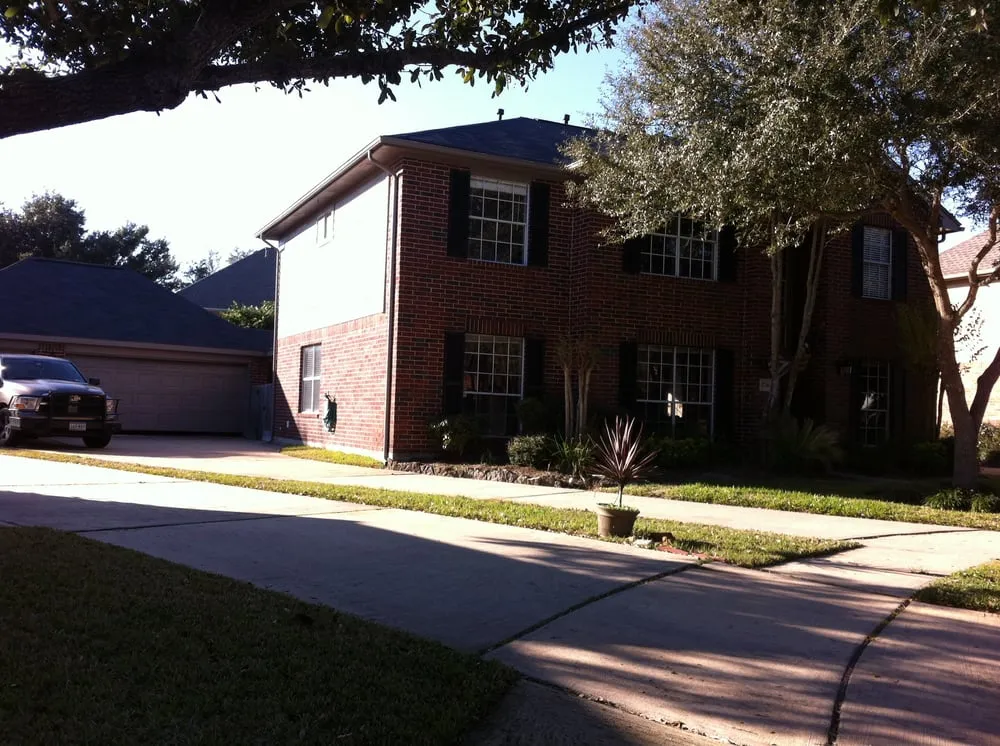 Slide of S&B Tip-Top Roofing