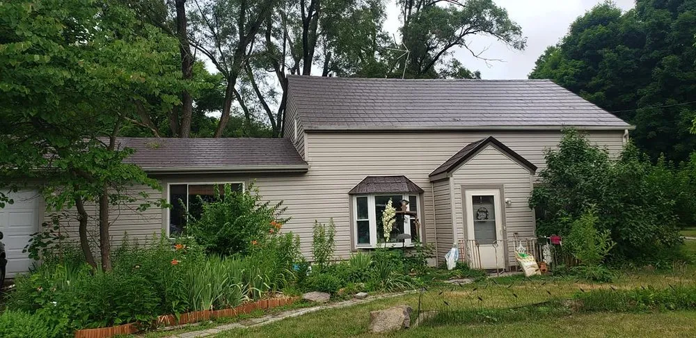 Expert roof installation with free inspection across Spencerville, IN - Schmucker Quality Construction