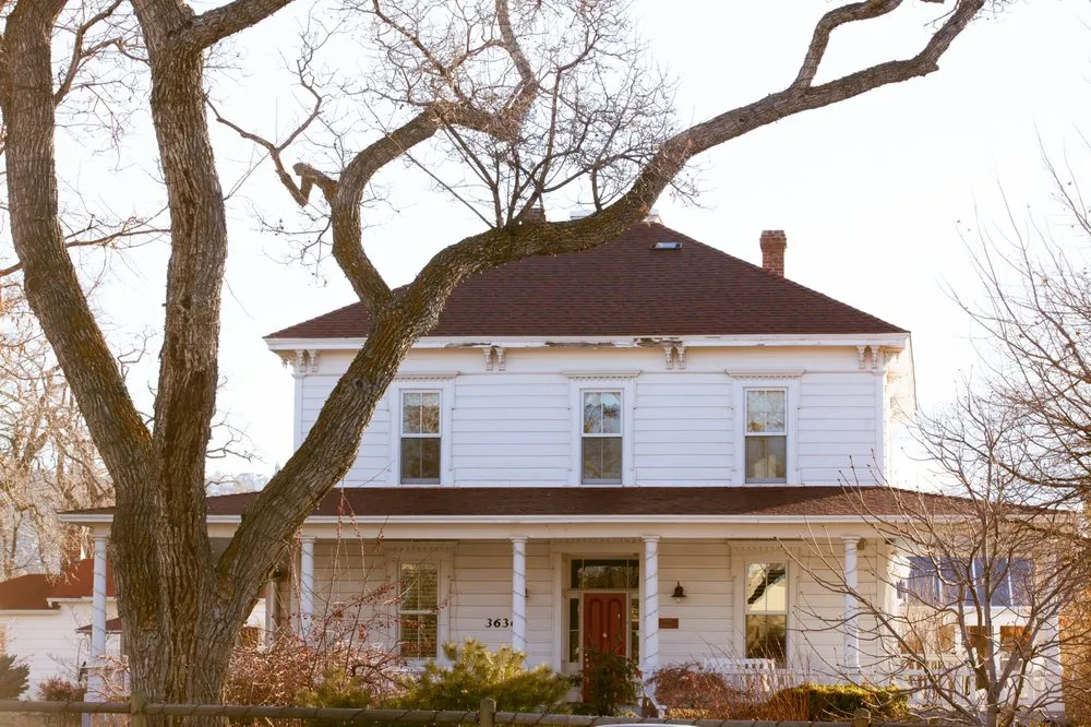 Slide of Scott Roofing