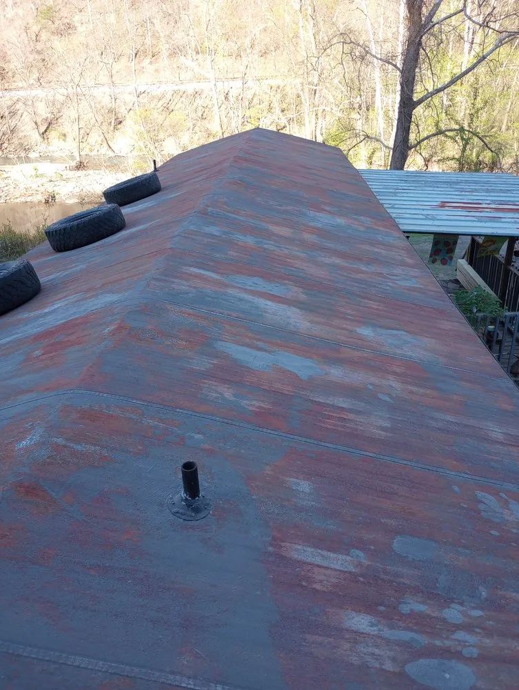 Top-rated roof repair experts serving War, WV - Scotties Roofing