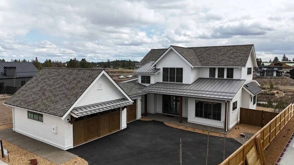 Slide of Scott's Roofing