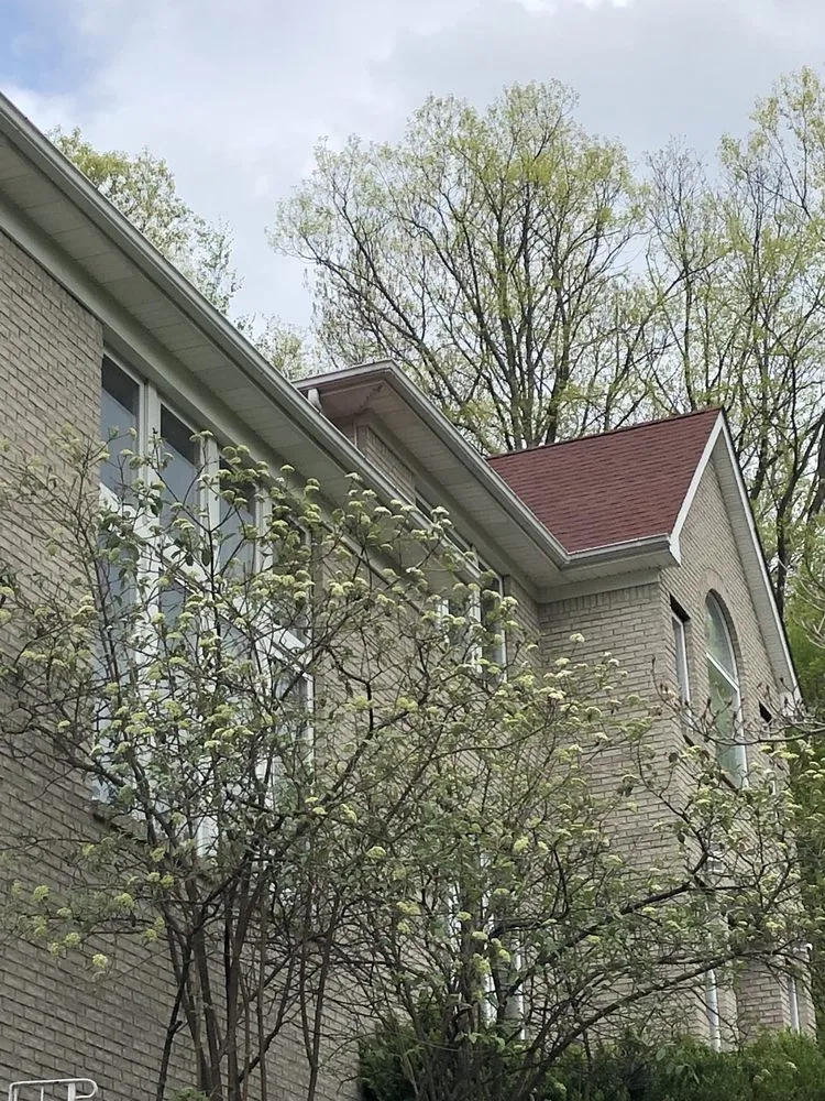 Slide of Scott's Roofing