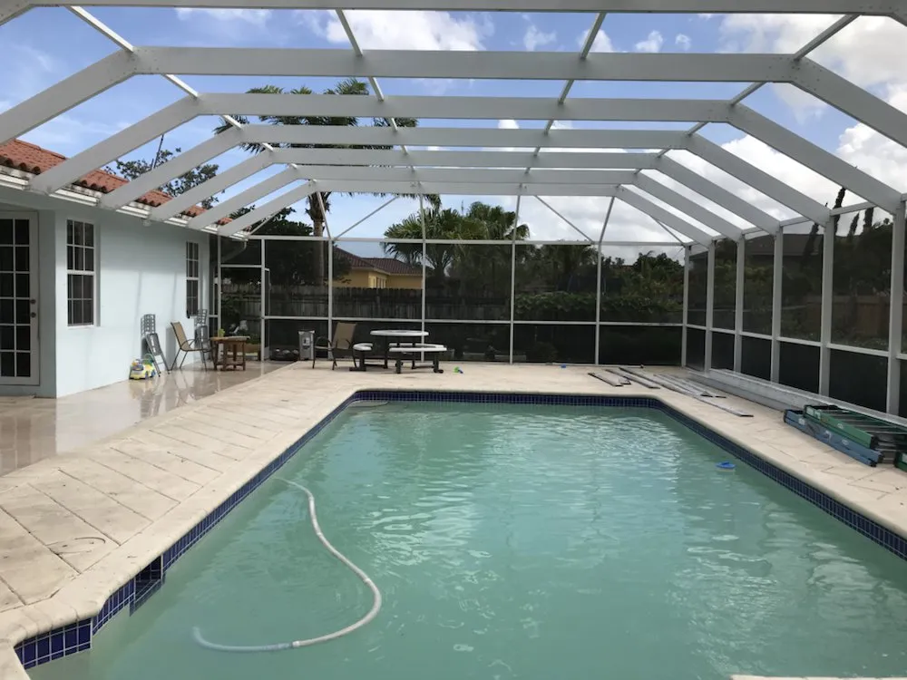 Slide of Screen in Miami