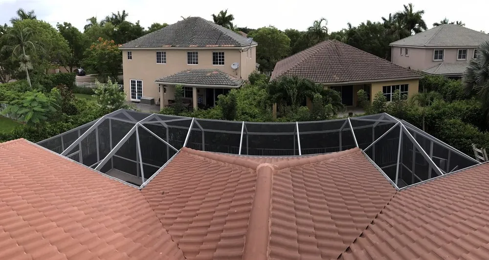 Slide of Screen in Miami