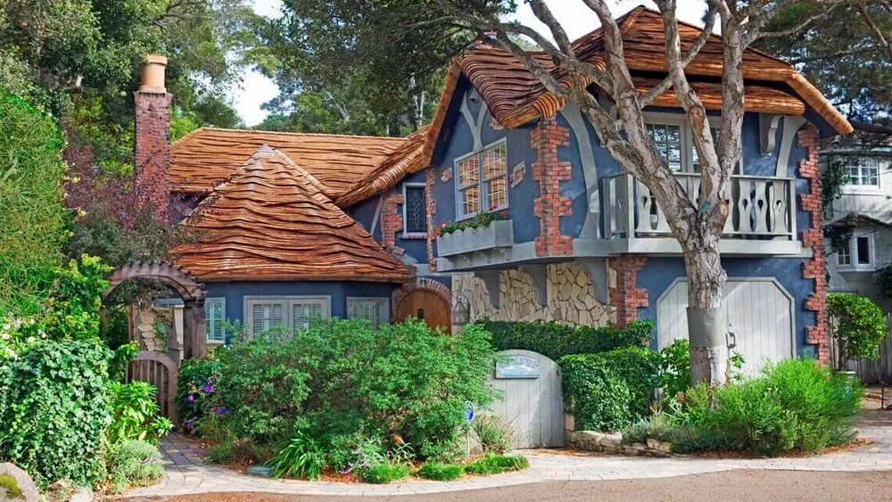 Slide of Scudder Roofing