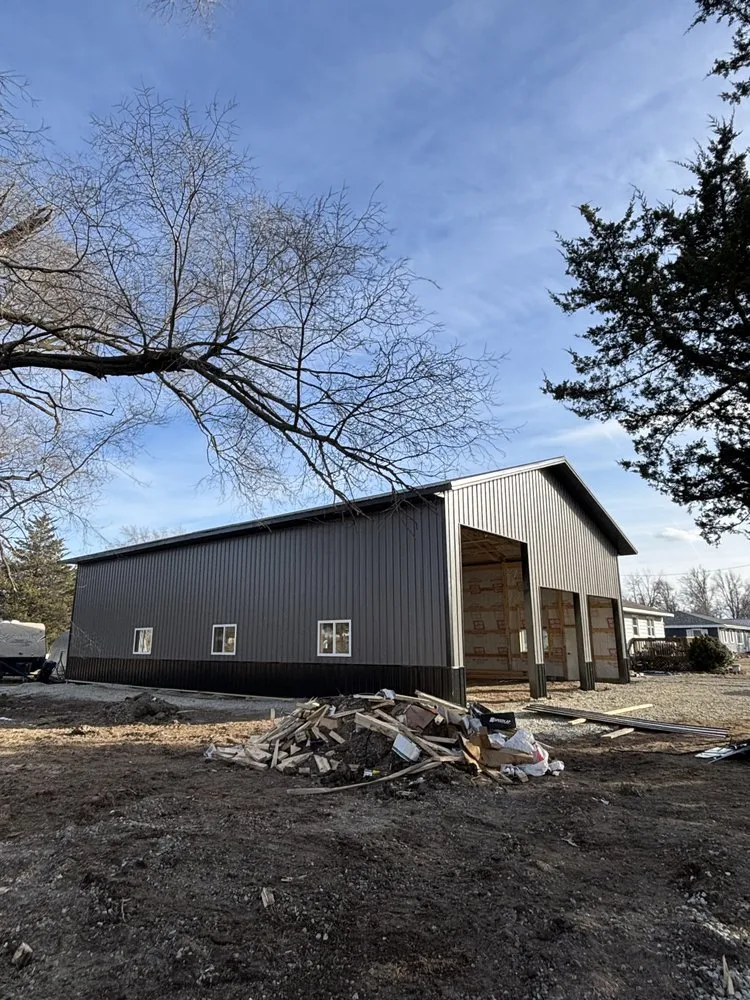 Professional roof leak repair in Drakesville, IA - SD Construction