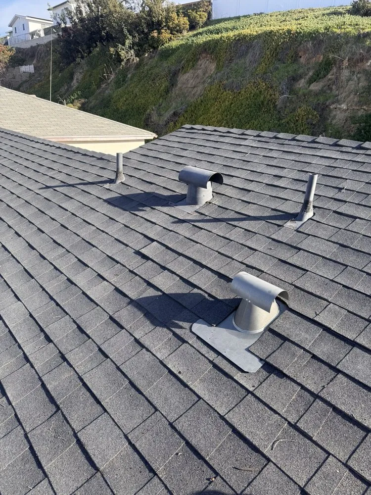 Slide of SD Supreme Roofing Services