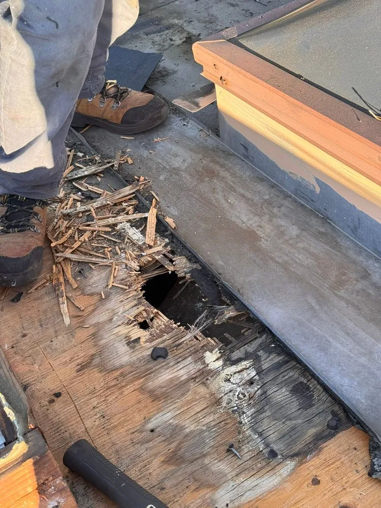 Slide of SD Supreme Roofing Services