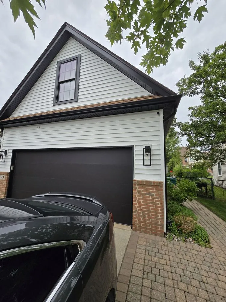 Licensed flat roof repair in Shelby Twp, MI - Seal-Rite Roofing & Siding