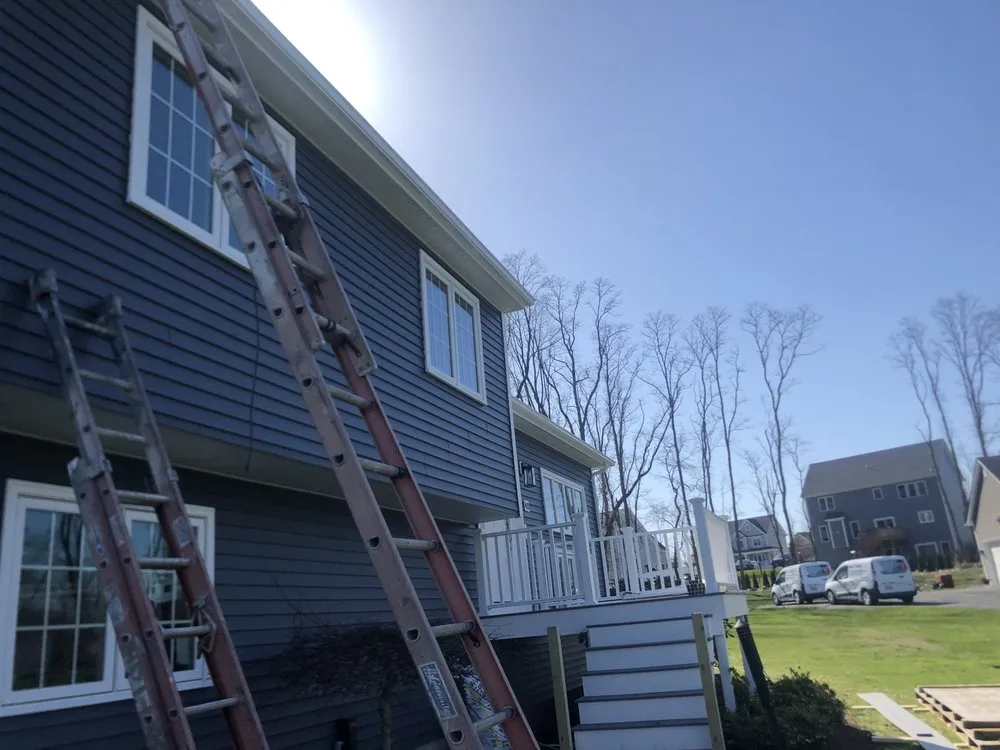 Slide of Seamless Gutter & Professional Painting