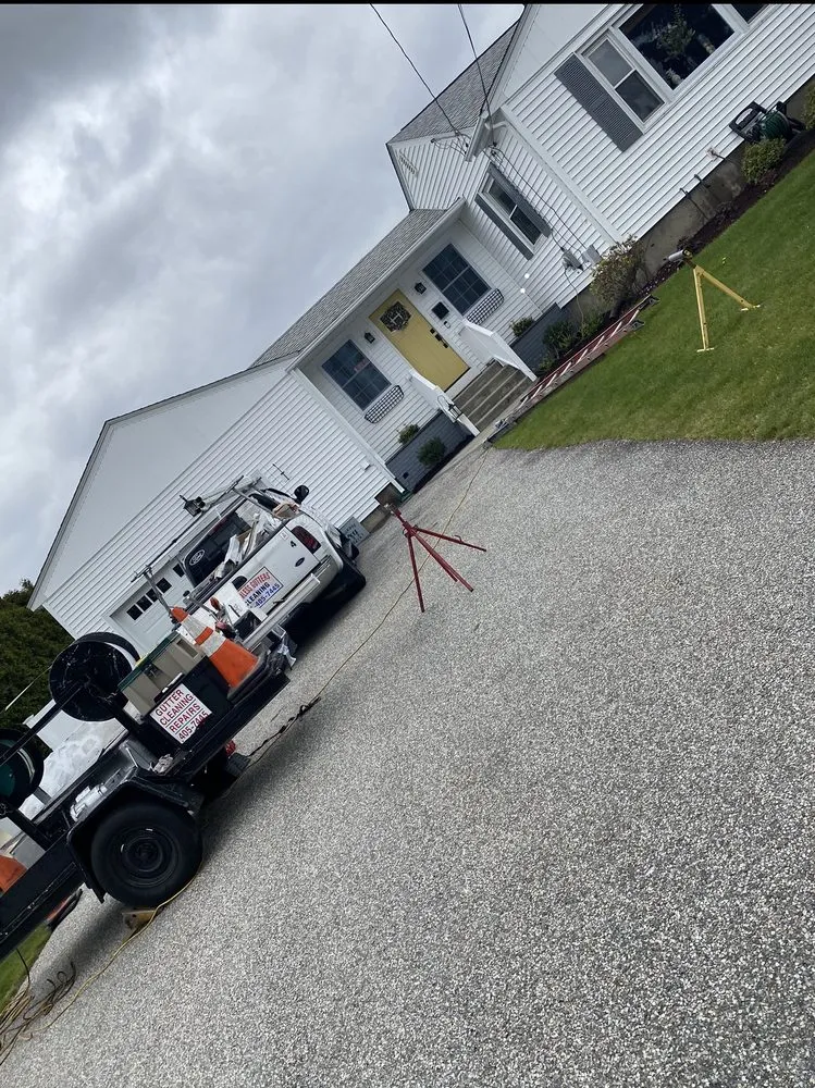 Slide of Seamless Gutter & Professional Painting