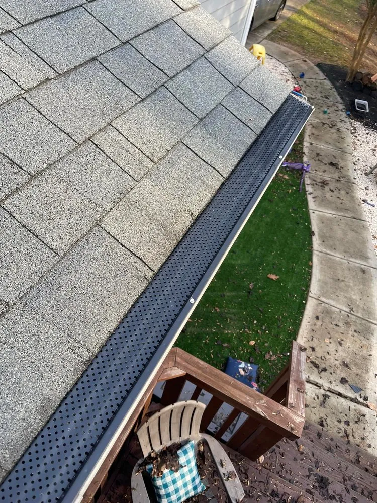 Slide of Seamless Rain Runners