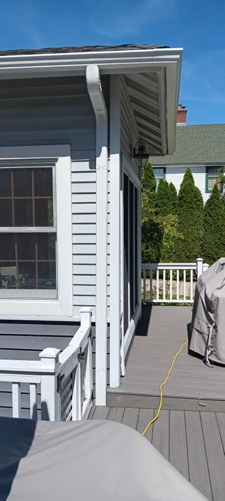 Slide of Seamless Solution 1