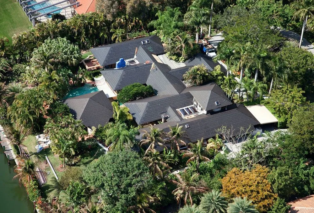 Slide of Sean Lilly Al Springer Roofing